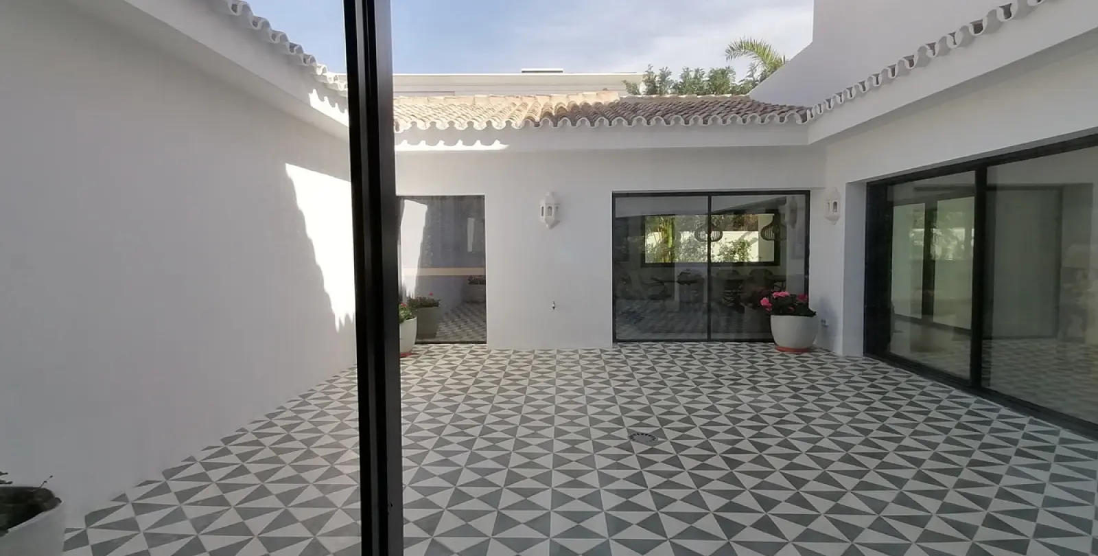 Alquiler a largo plazo de villa independiente en Guadalmina Baja 26