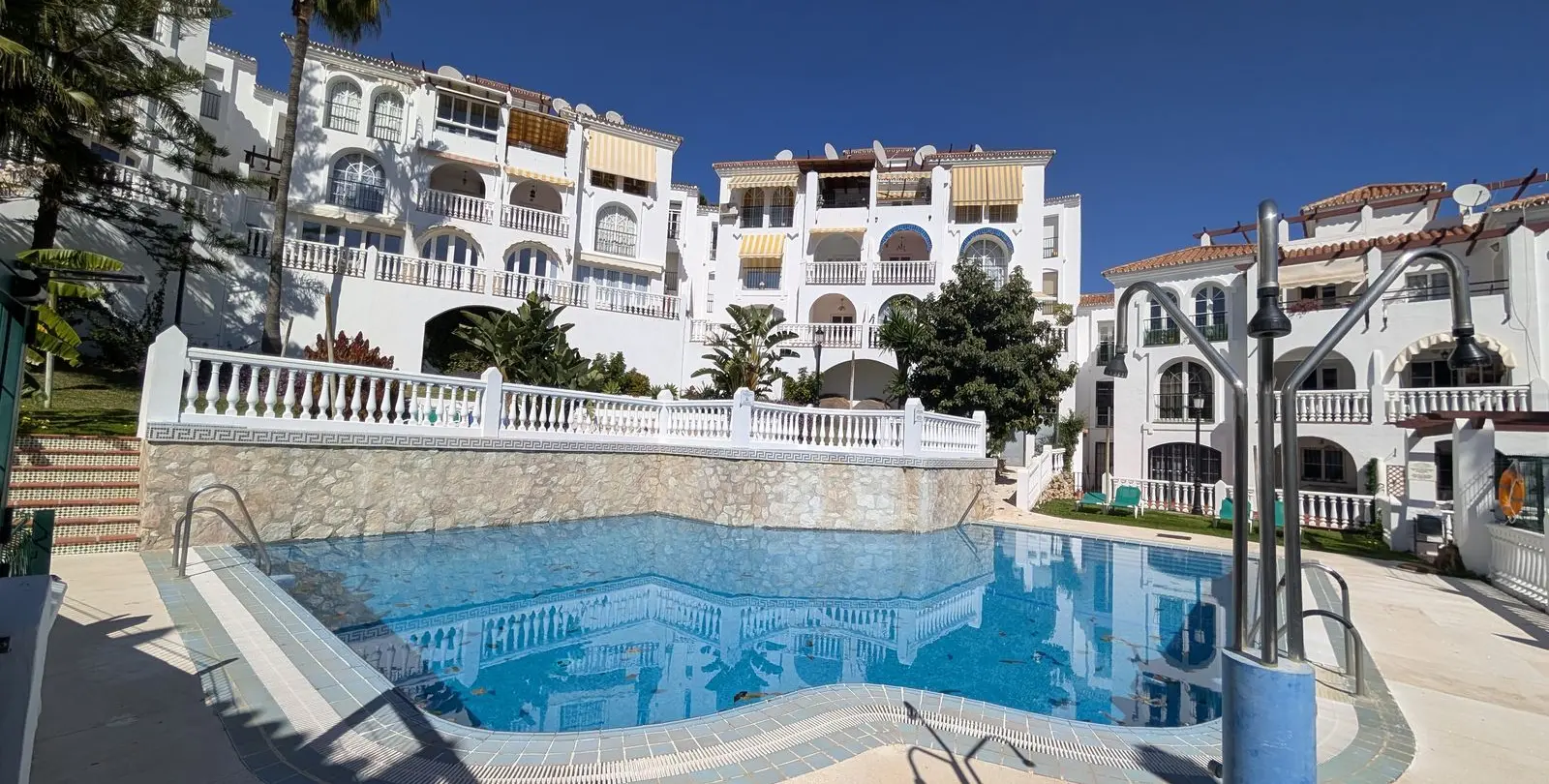Venta de adosado en Riviera del Sol 1