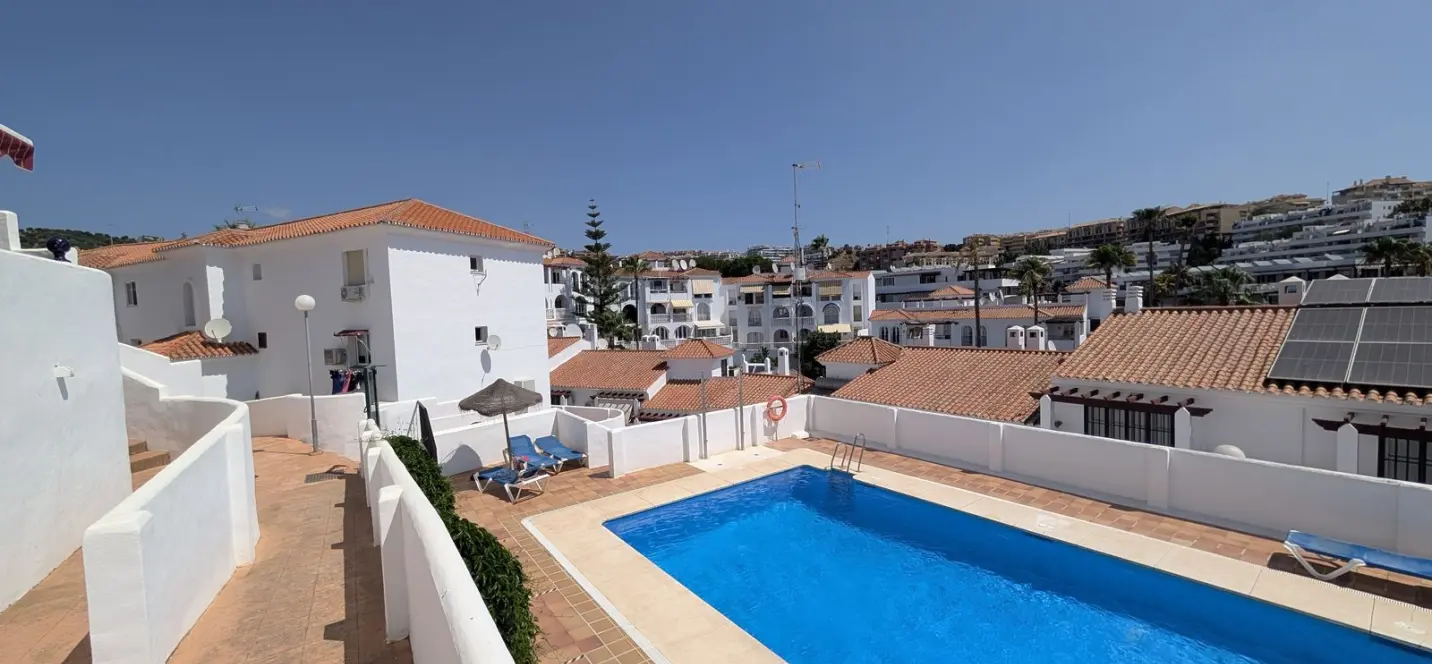 Venta de adosado en Riviera del Sol 2