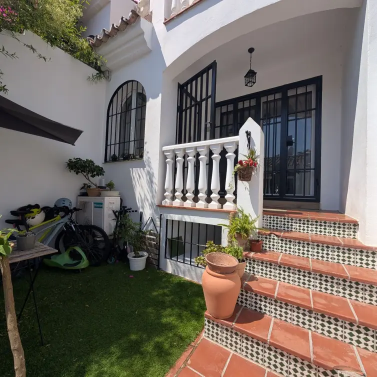 Venta de adosado en Riviera del Sol