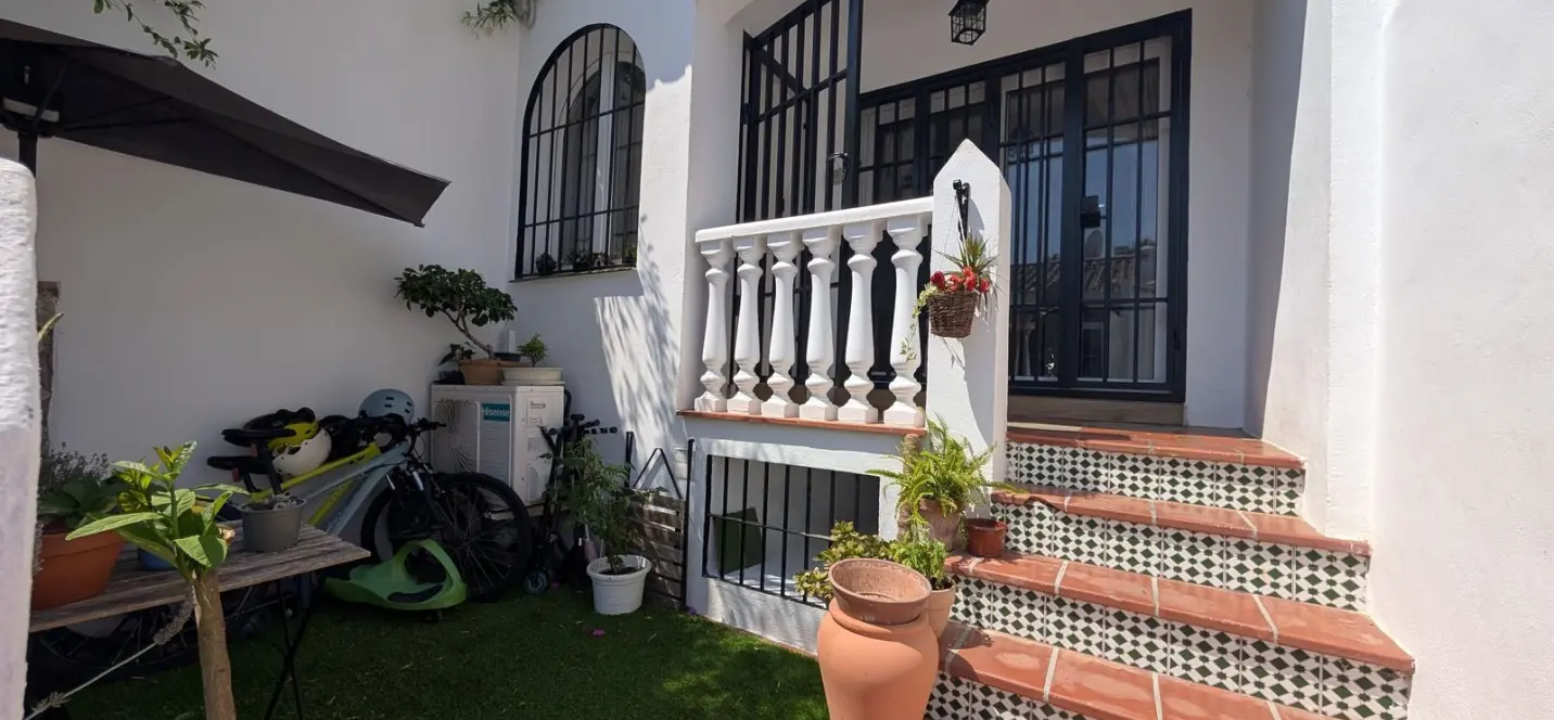 Venta de adosado en Riviera del Sol 4