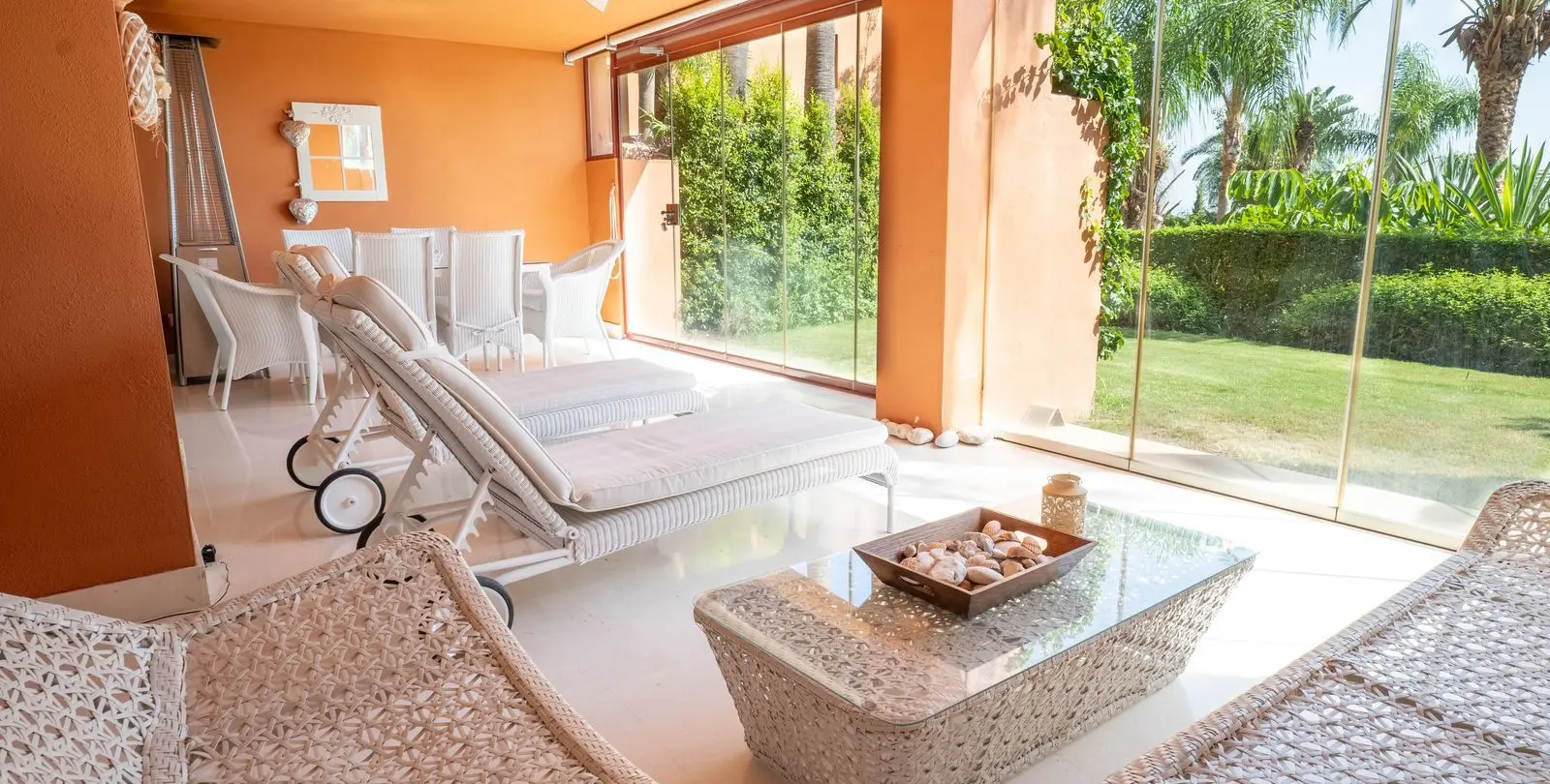 Venta de apartamento en planta baja en Benahavís 6