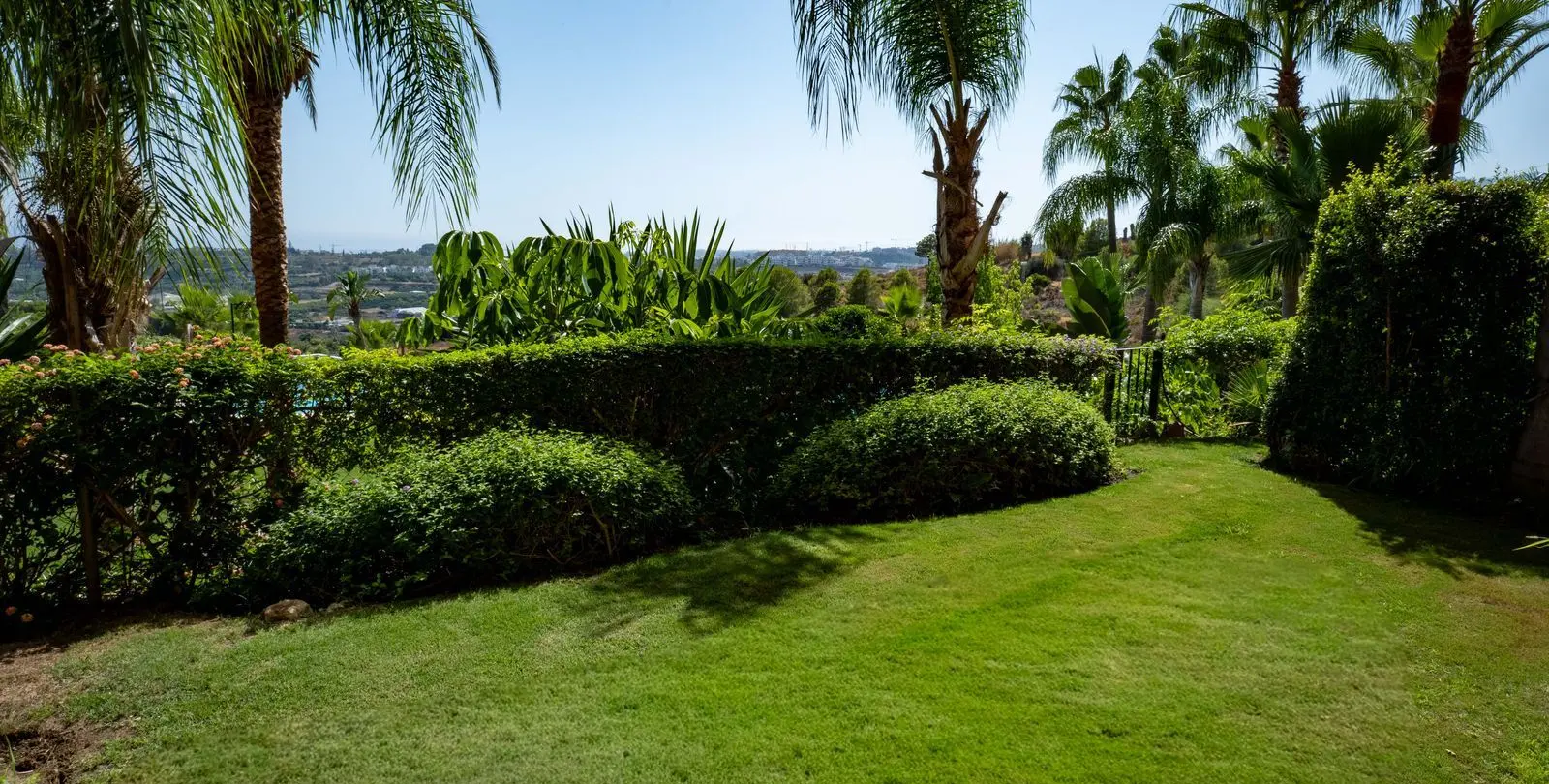 Venta de apartamento en planta baja en Benahavís 7