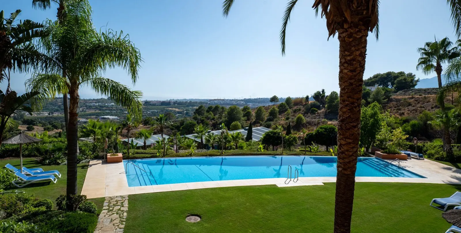 Venta de apartamento en planta baja en Benahavís 16