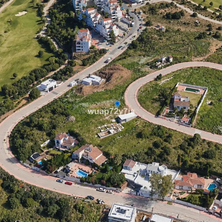 Venta de parcela residencial en Estepona