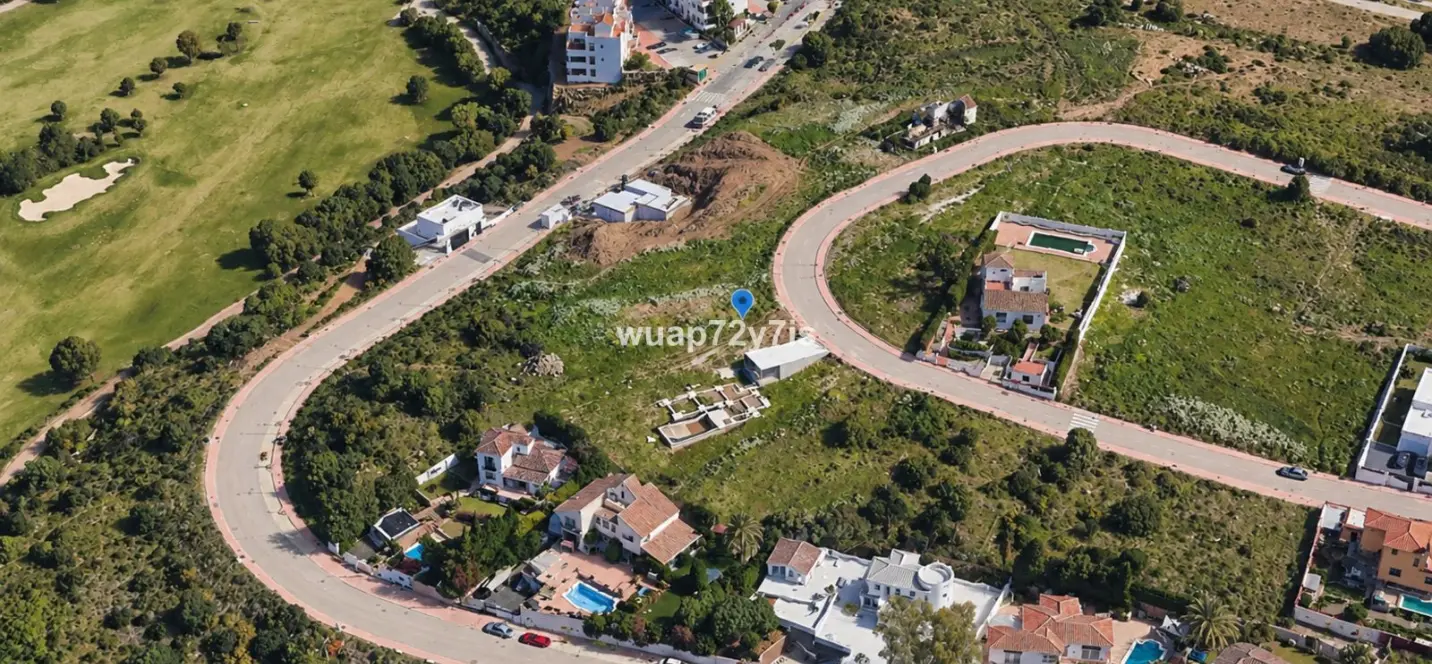 Venta de parcela residencial en Estepona 4