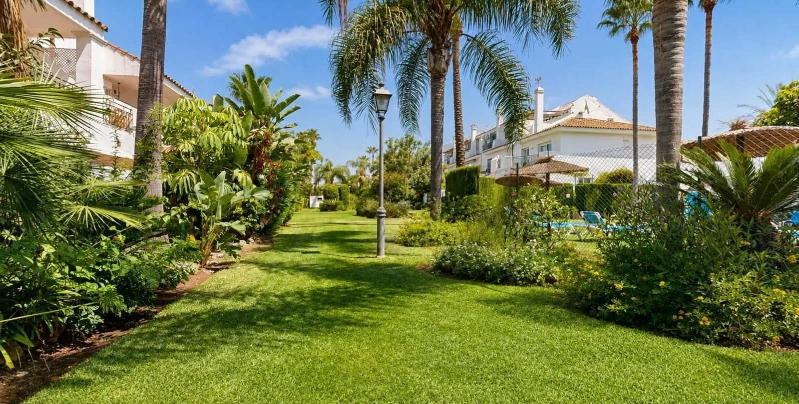Venta de adosado en Nueva Andalucía 45