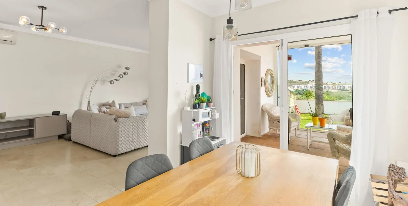 Venta de villa independiente en Estepona 14