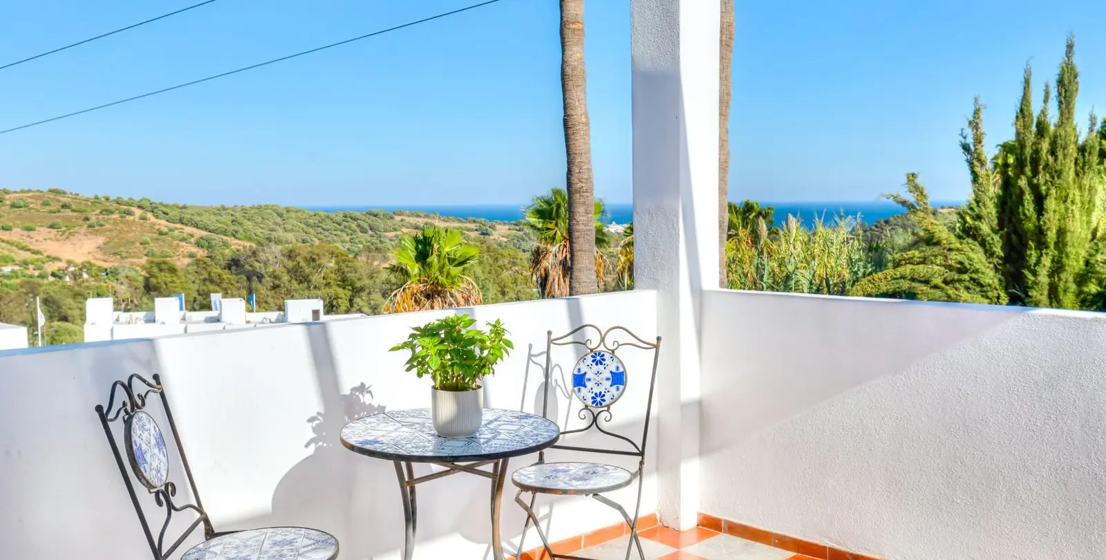 Sale of detached villa in Estepona 8