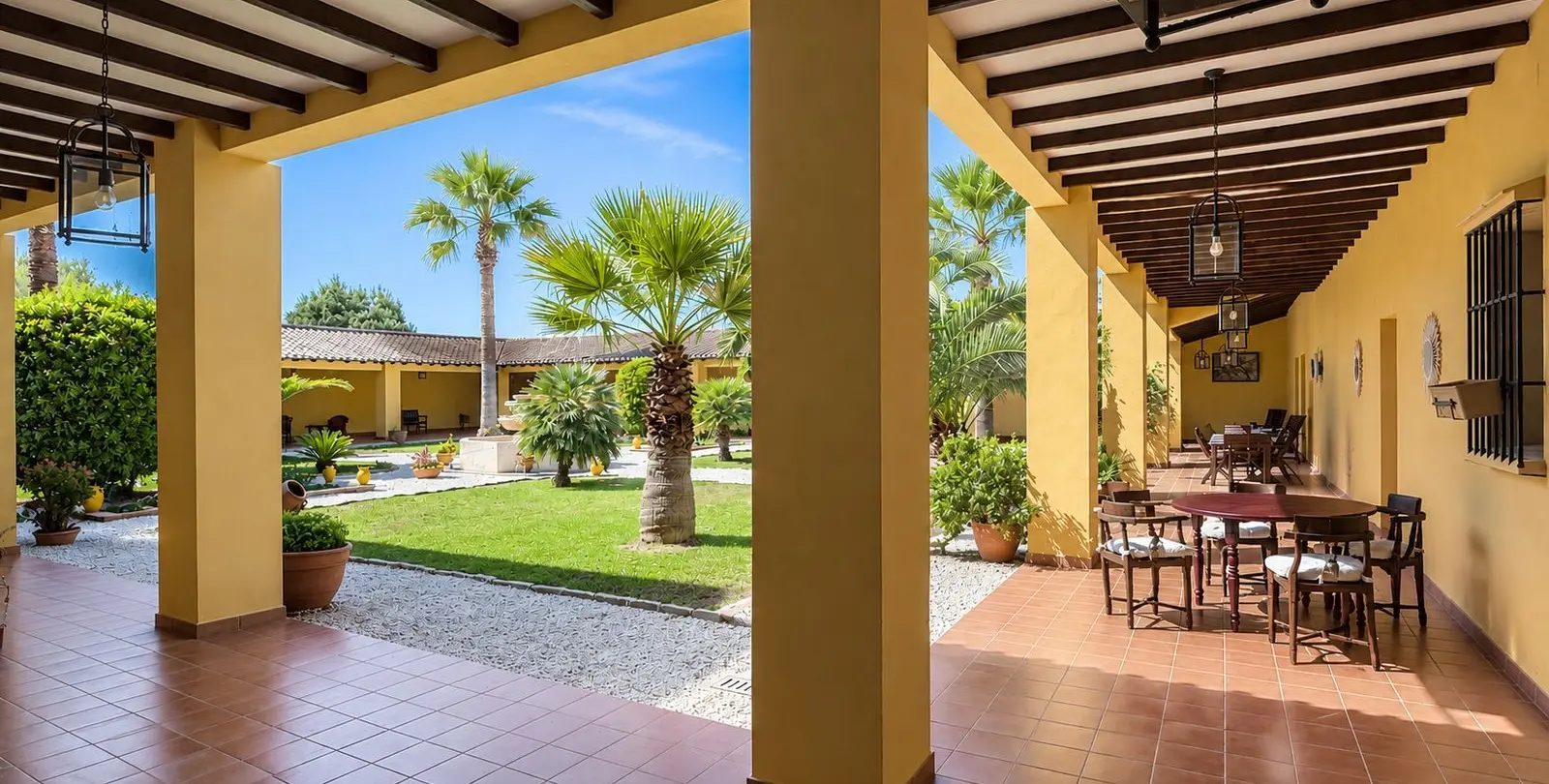 Venta de hotel en Almogía 27