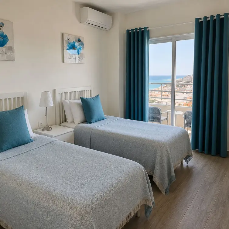 Sale of middle floor apartment in Fuengirola