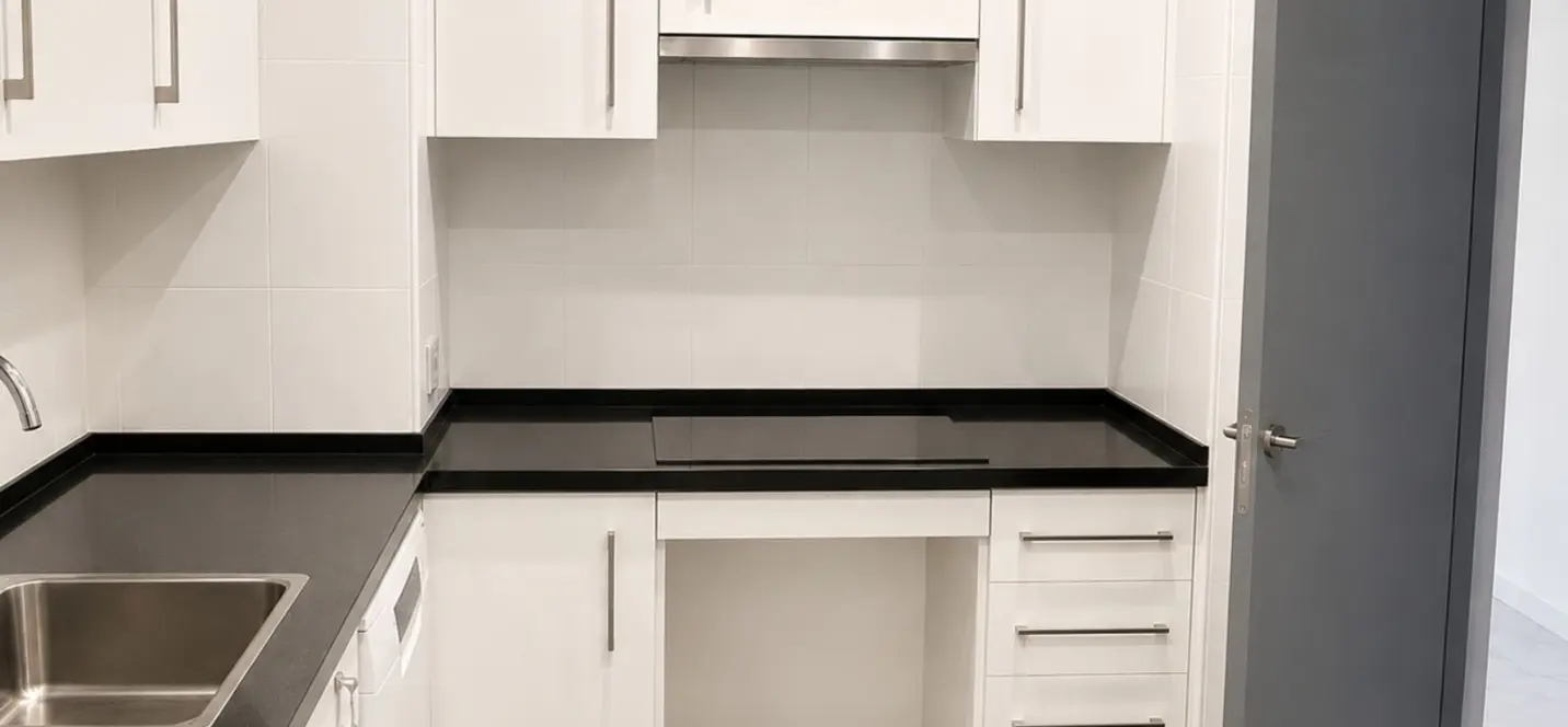 Venta de apartamento en planta media en San Pedro de Alcántara 3