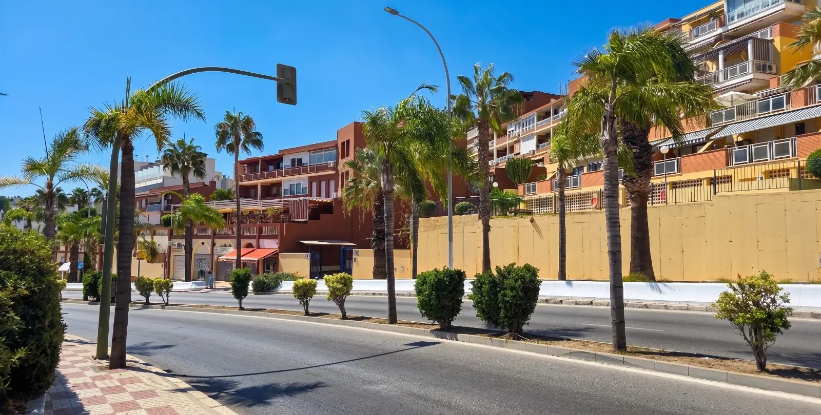 Продажа двухуровневых апартаментов в La Carihuela 38