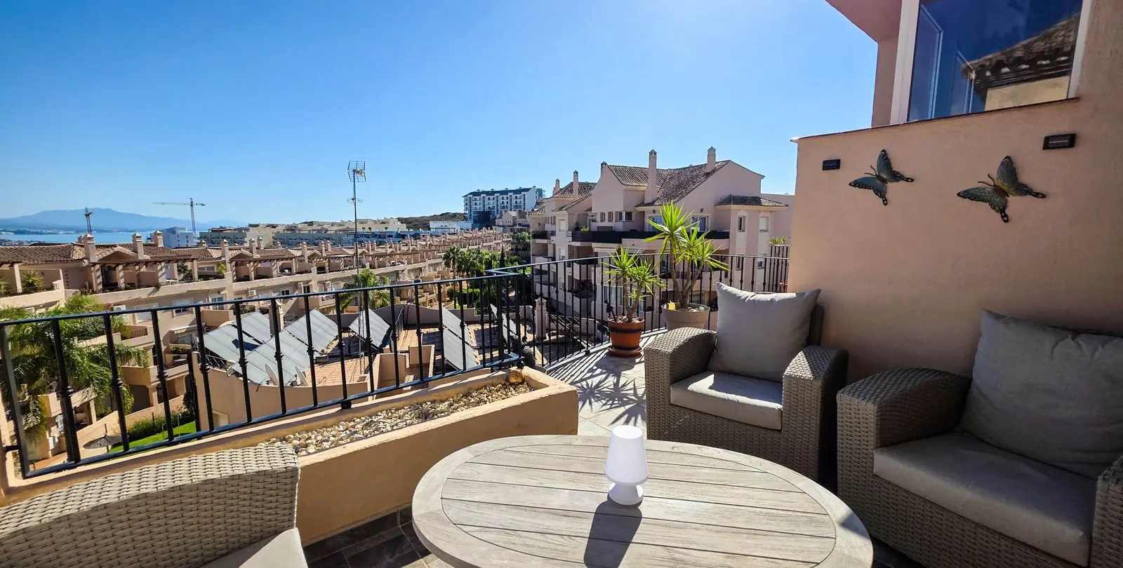 Venta de ático dúplex en La Duquesa 1