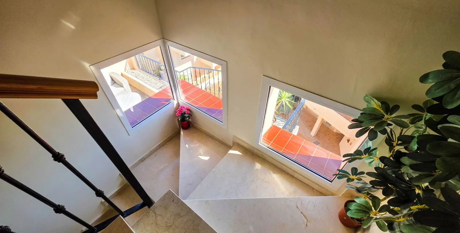 Venta de ático dúplex en La Duquesa 8