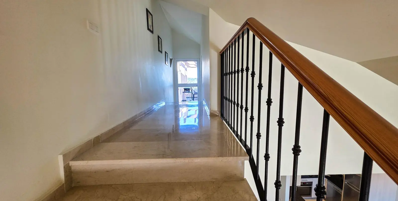 Venta de ático dúplex en La Duquesa 9