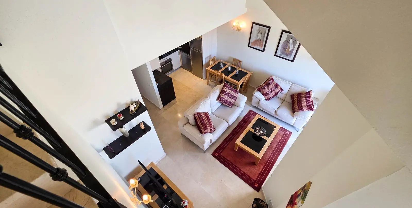 Venta de ático dúplex en La Duquesa 10