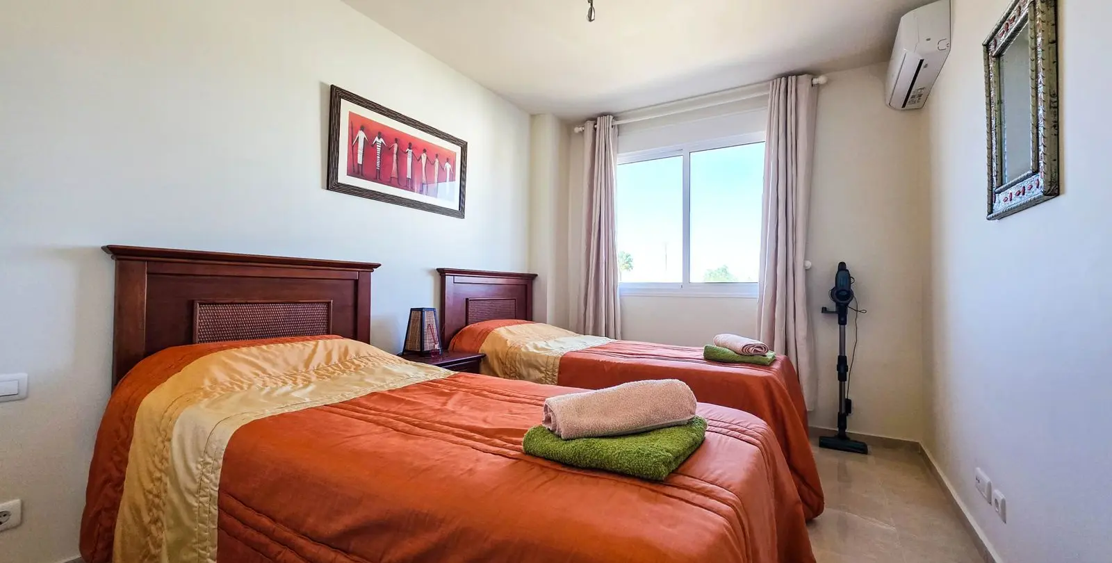 Venta de ático dúplex en La Duquesa 19
