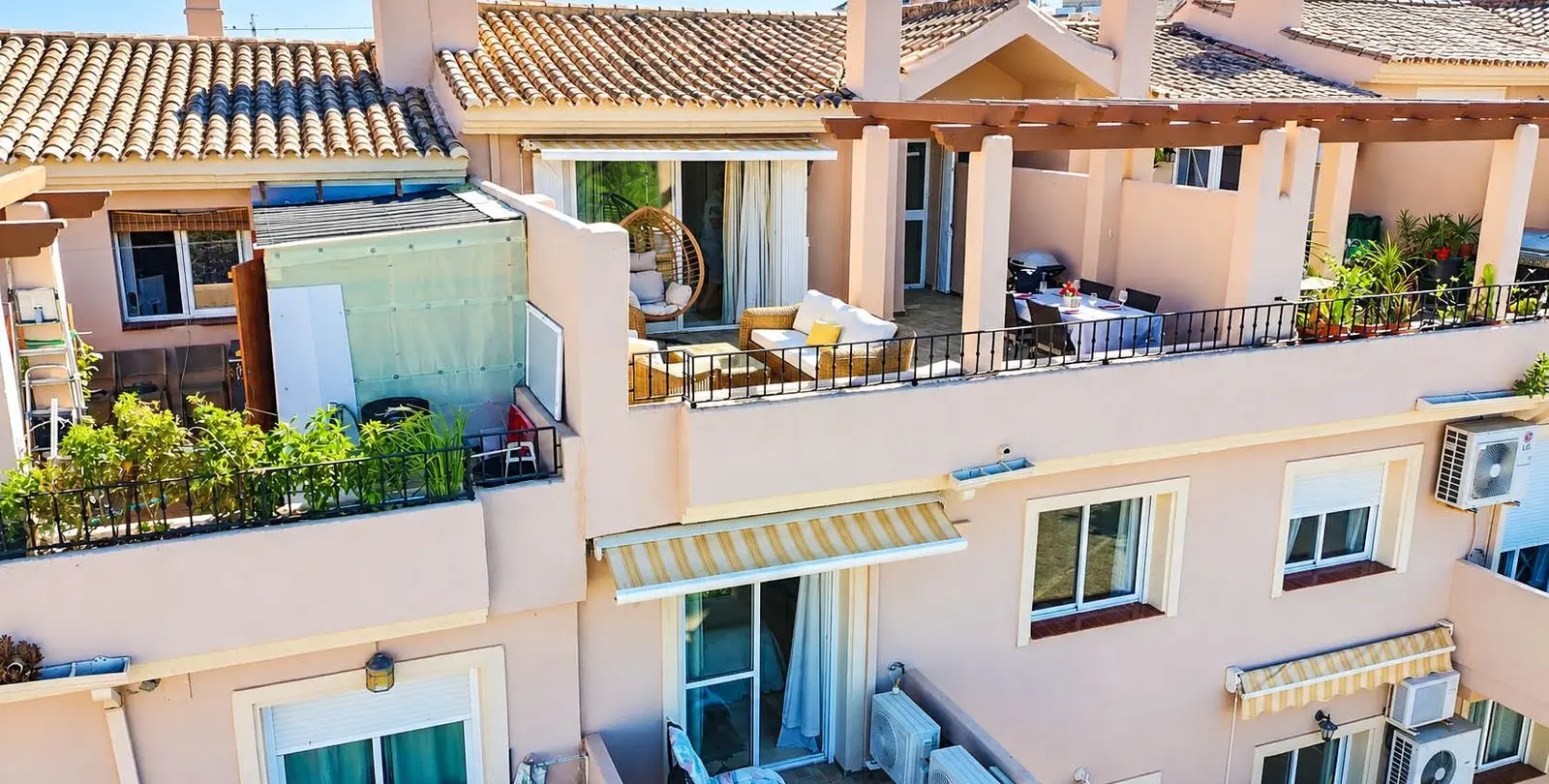 Venta de ático dúplex en La Duquesa 22