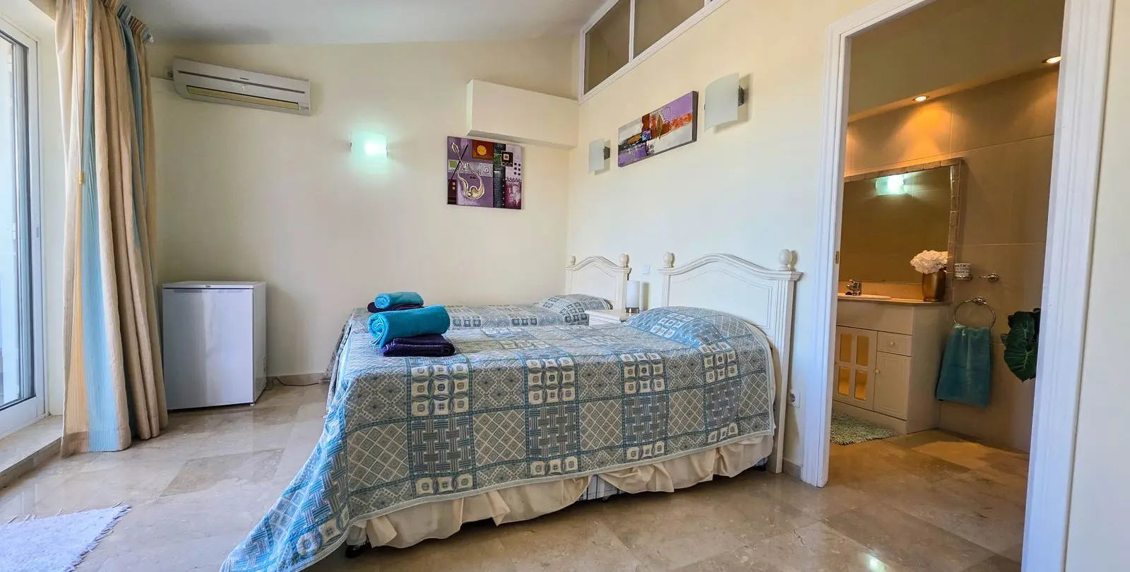 Venta de ático dúplex en La Duquesa 24