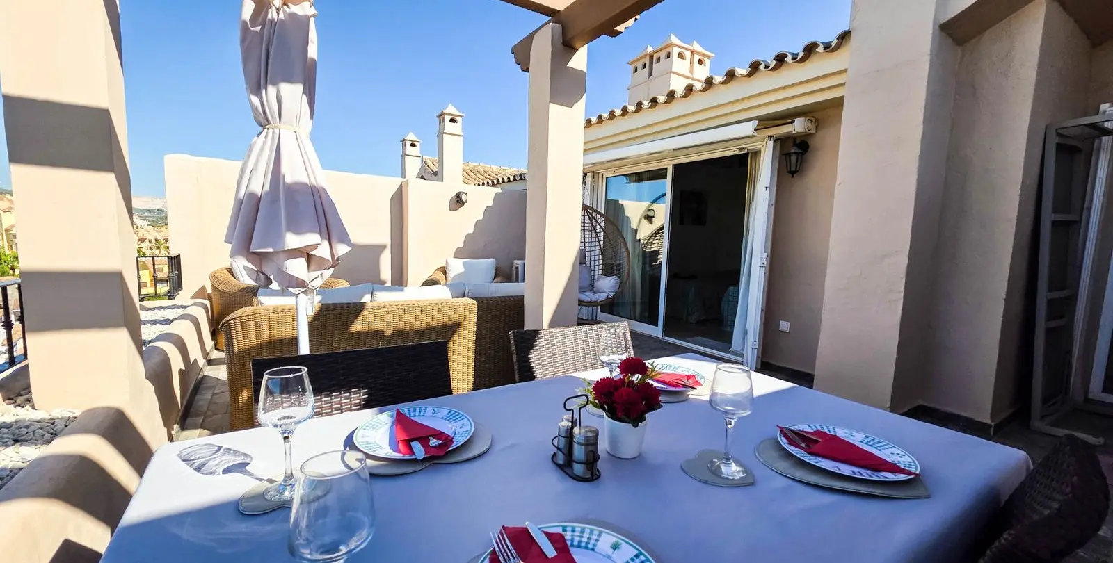 Venta de ático dúplex en La Duquesa 28