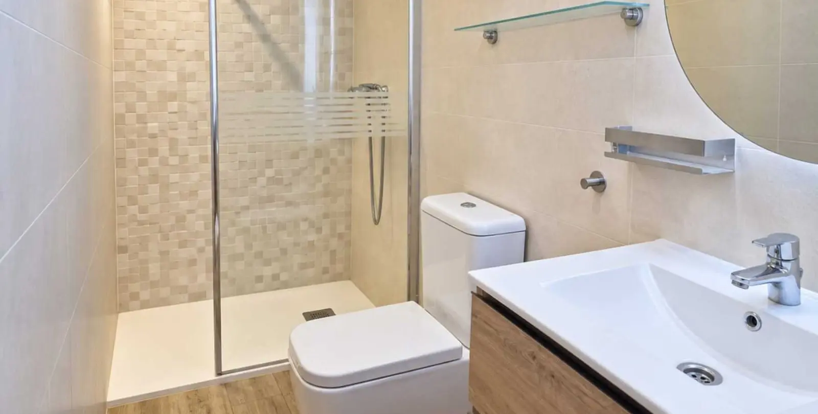 Venta de apartamento en planta baja en Los Boliches 16
