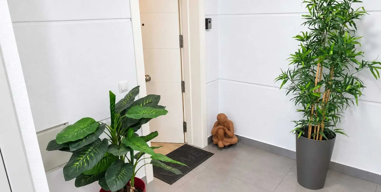 Venta de apartamento en planta baja en Los Boliches 27