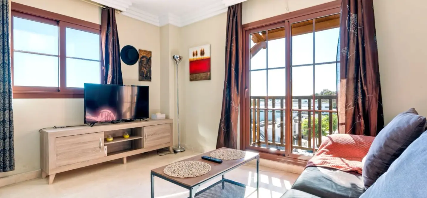 Venta de apartamento en planta media en Atalaya 0