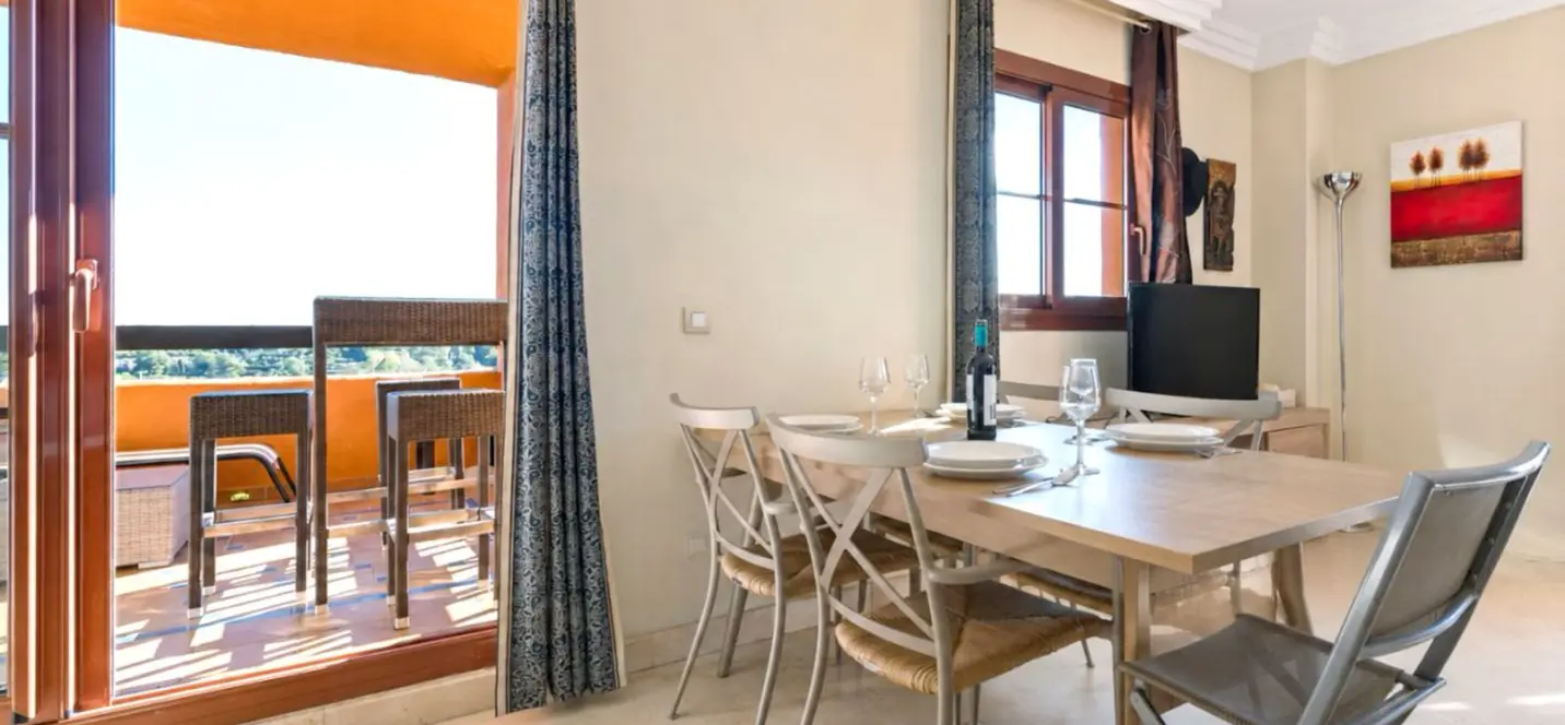 Venta de apartamento en planta media en Atalaya 1