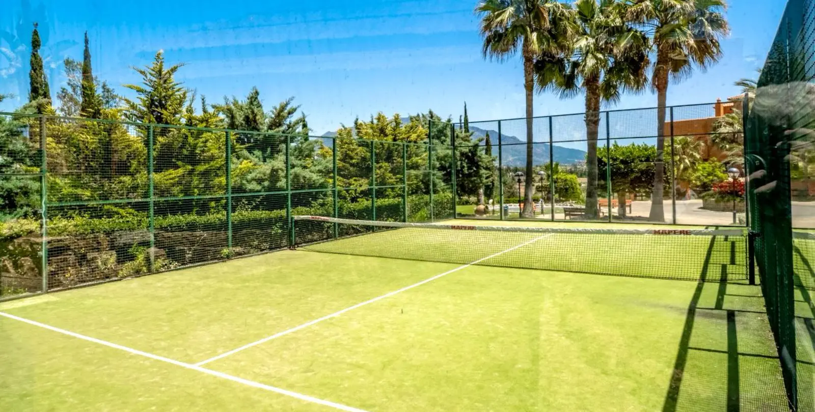 Sale of middle floor apartment in Atalaya 11