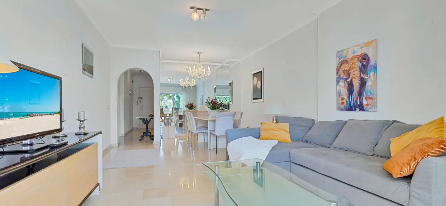 Venta de apartamento en planta media en Fuengirola 3