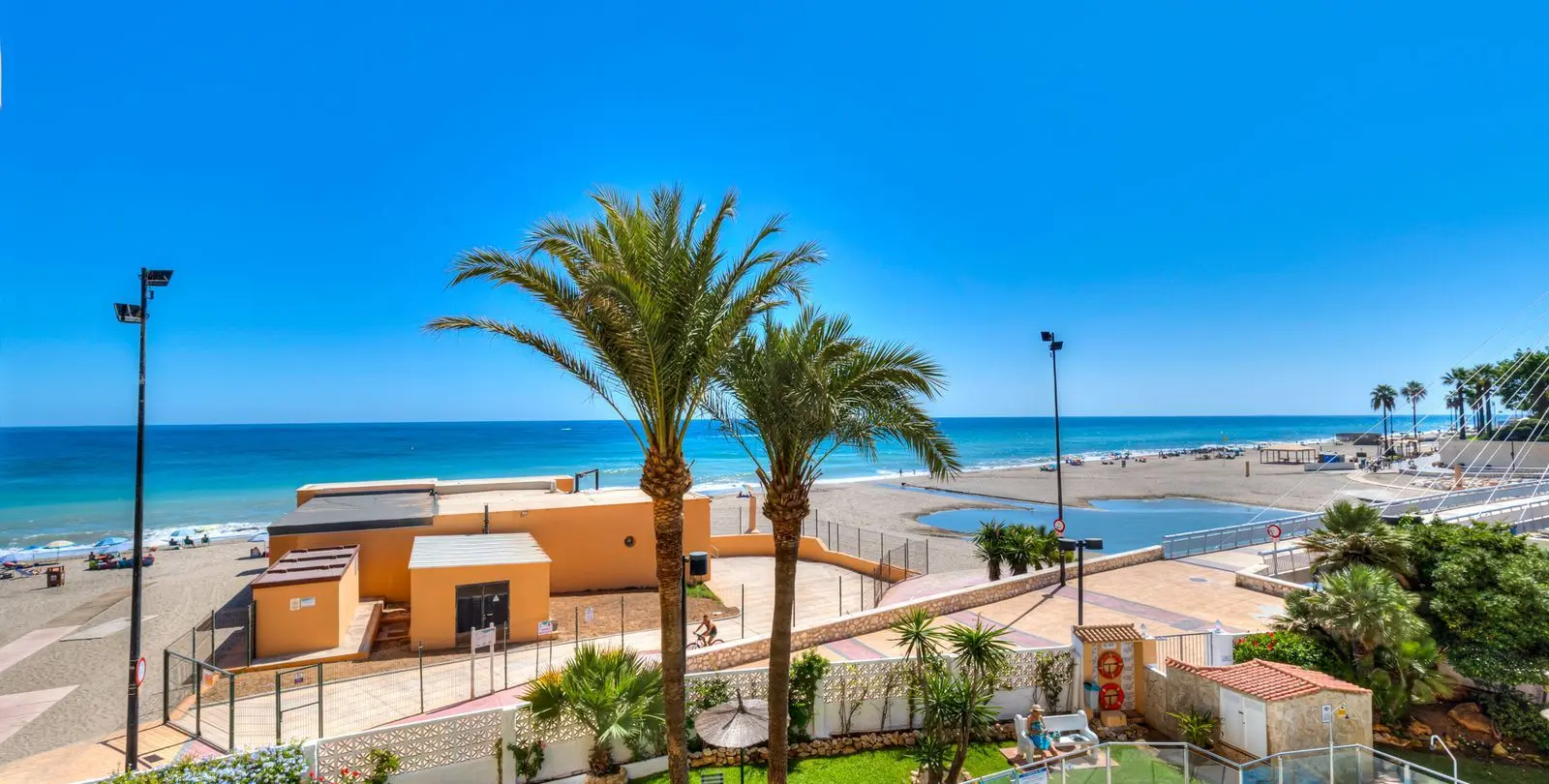 Venta de apartamento en planta media en Fuengirola 9