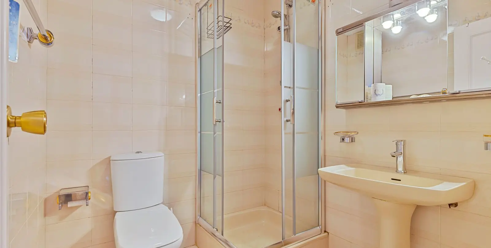 Venta de apartamento en planta media en Fuengirola 19