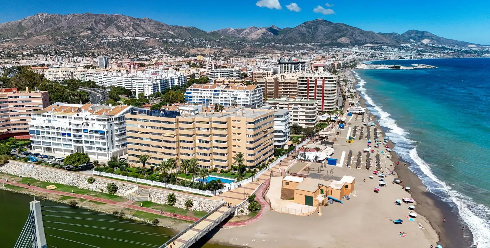 Venta de apartamento en planta media en Fuengirola 26