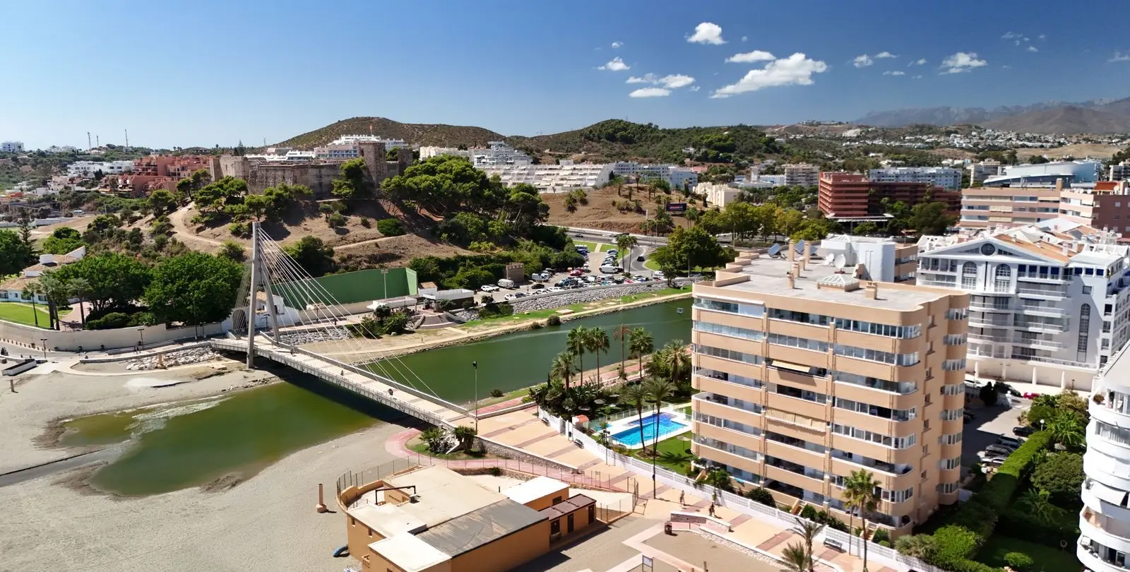 Venta de apartamento en planta media en Fuengirola 30