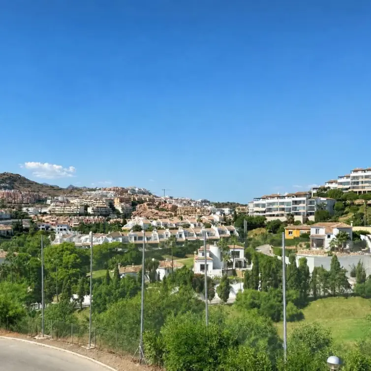 Sale of townhouse in Riviera del Sol