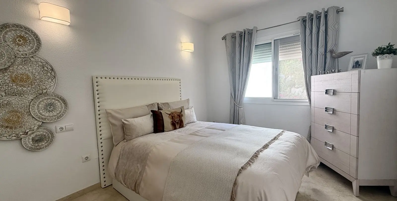 Sale of townhouse in Riviera del Sol 28