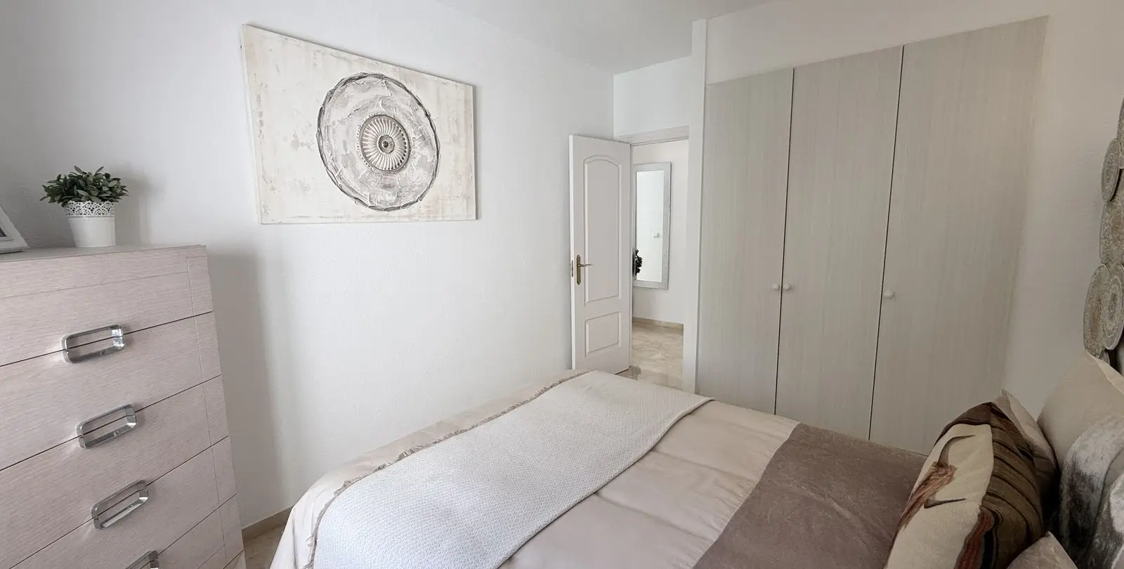 Sale of townhouse in Riviera del Sol 29