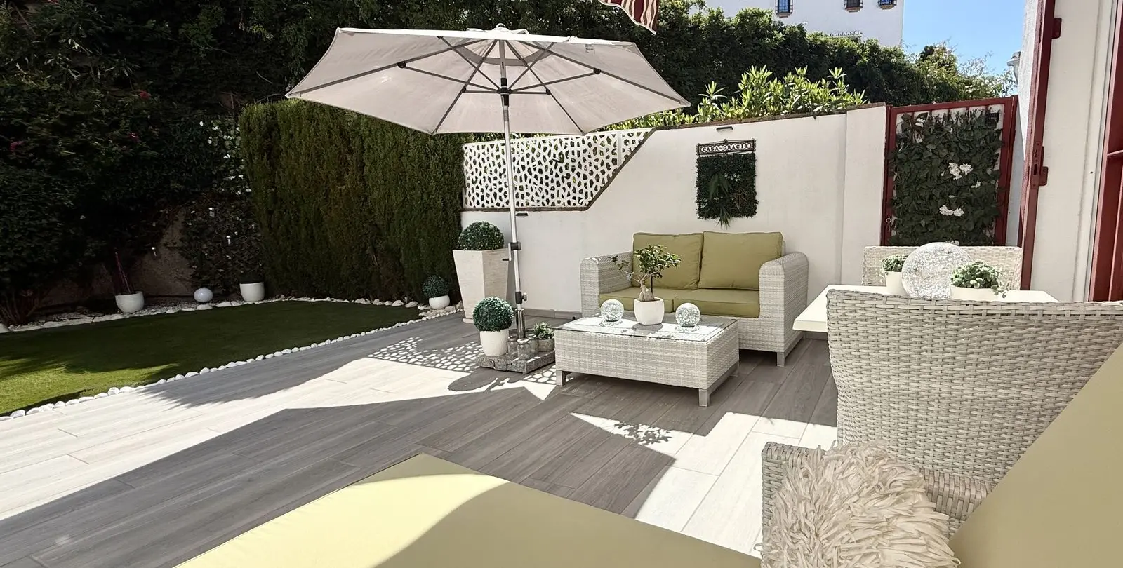 Sale of townhouse in Riviera del Sol 34