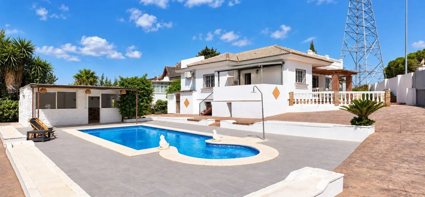 Venta de villa independiente en Alhaurín de la Torre 0