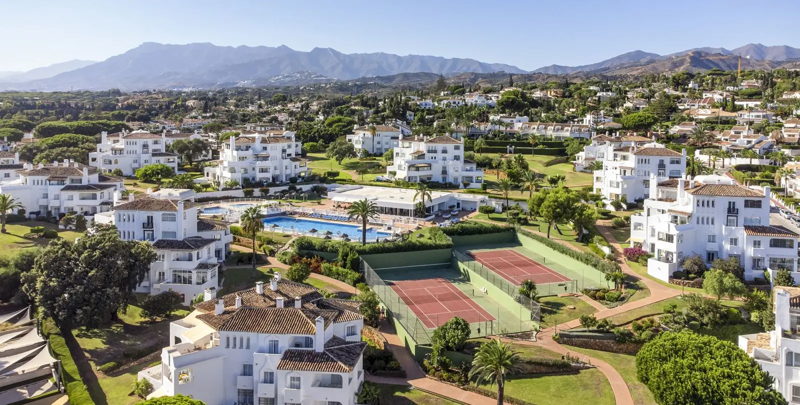 Продажа апартаментов на среднем этаже в Elviria 2