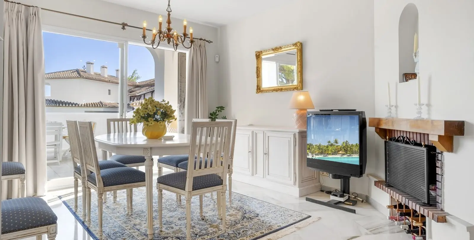 Продажа апартаментов на среднем этаже в Elviria 3