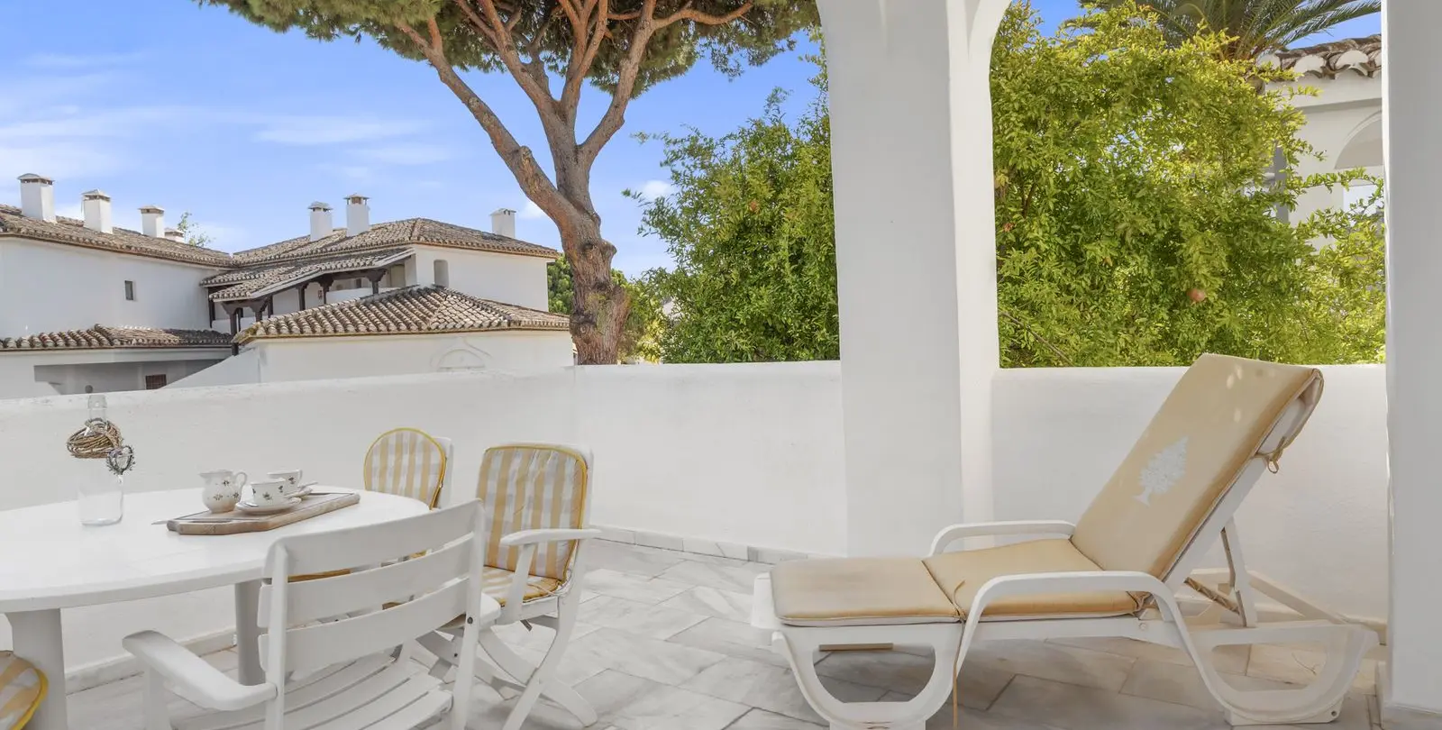 Продажа апартаментов на среднем этаже в Elviria 6