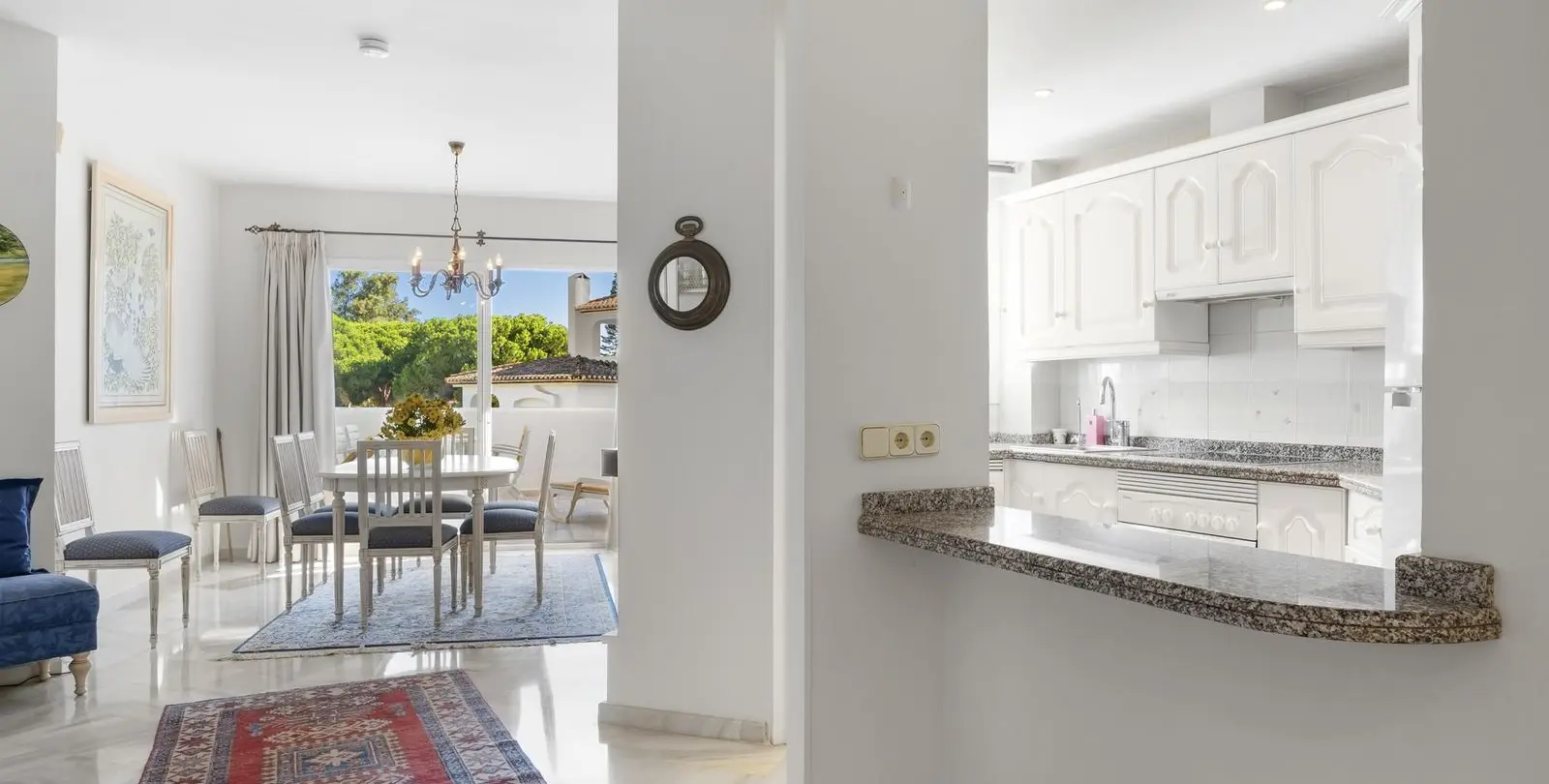 Продажа апартаментов на среднем этаже в Elviria 7