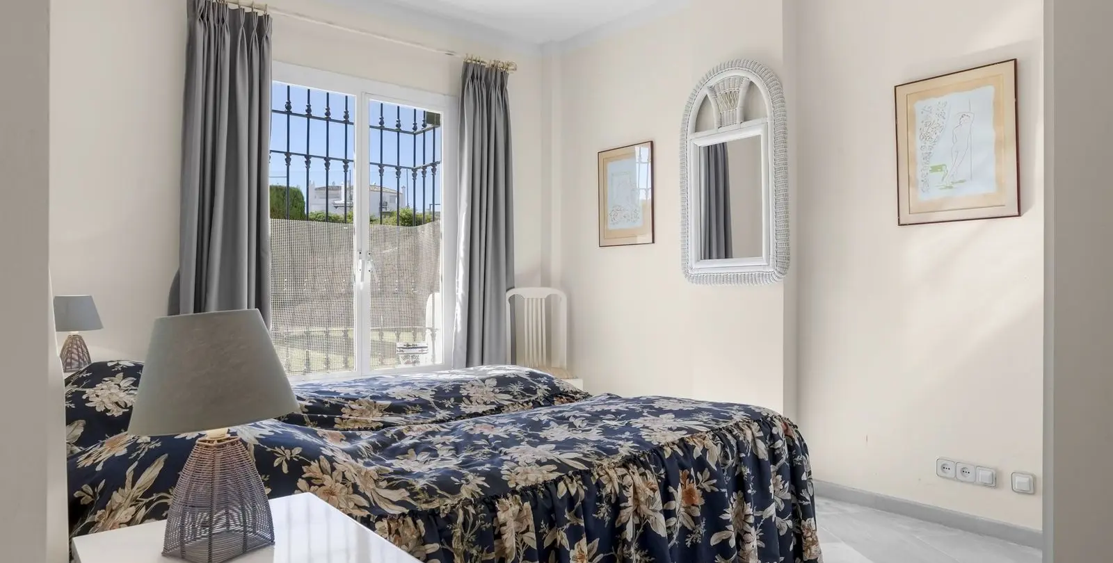 Продажа апартаментов на среднем этаже в Elviria 19
