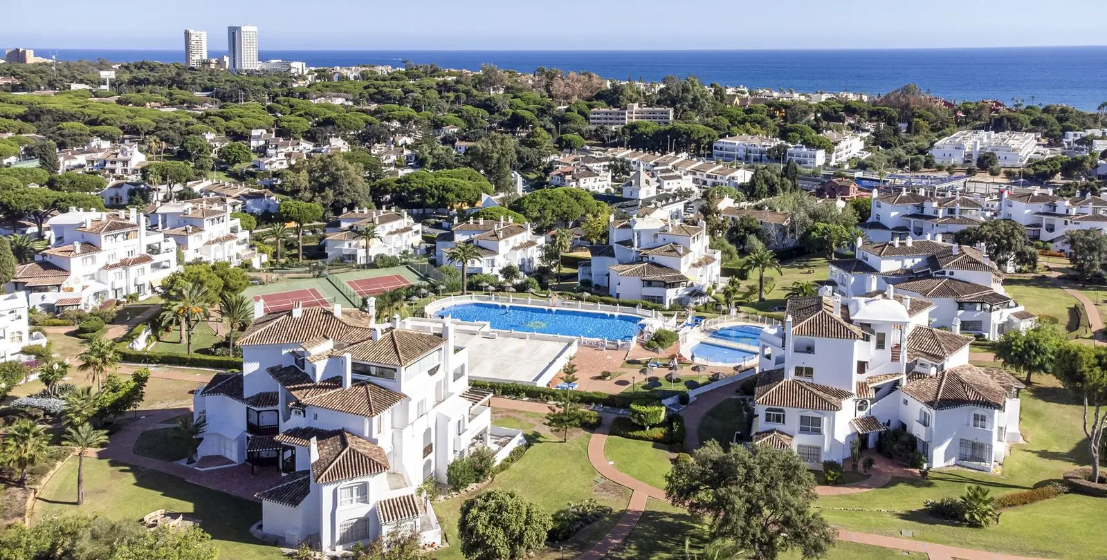 Продажа апартаментов на среднем этаже в Elviria 27