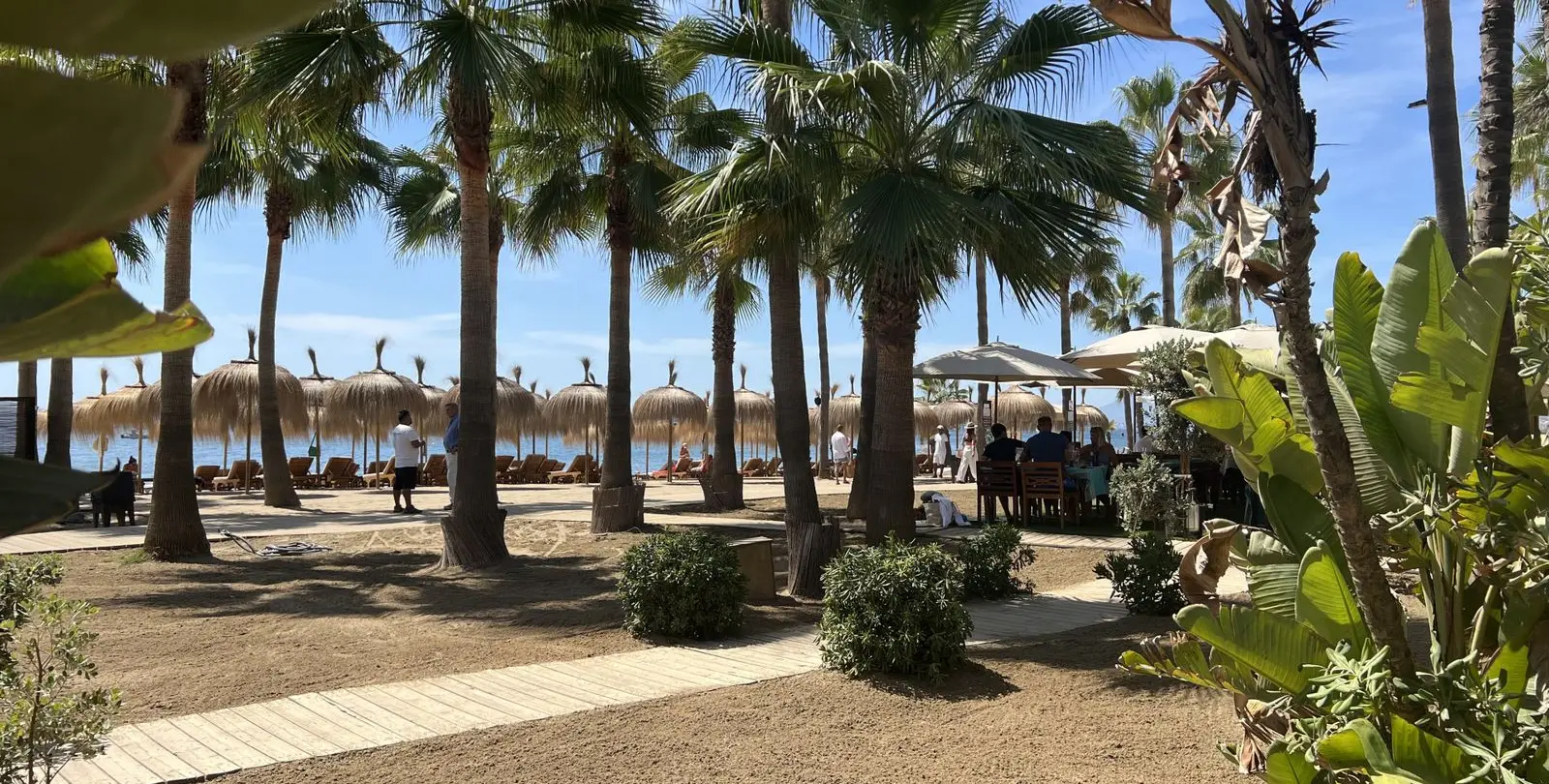 Продажа апартаментов на среднем этаже в Elviria 28