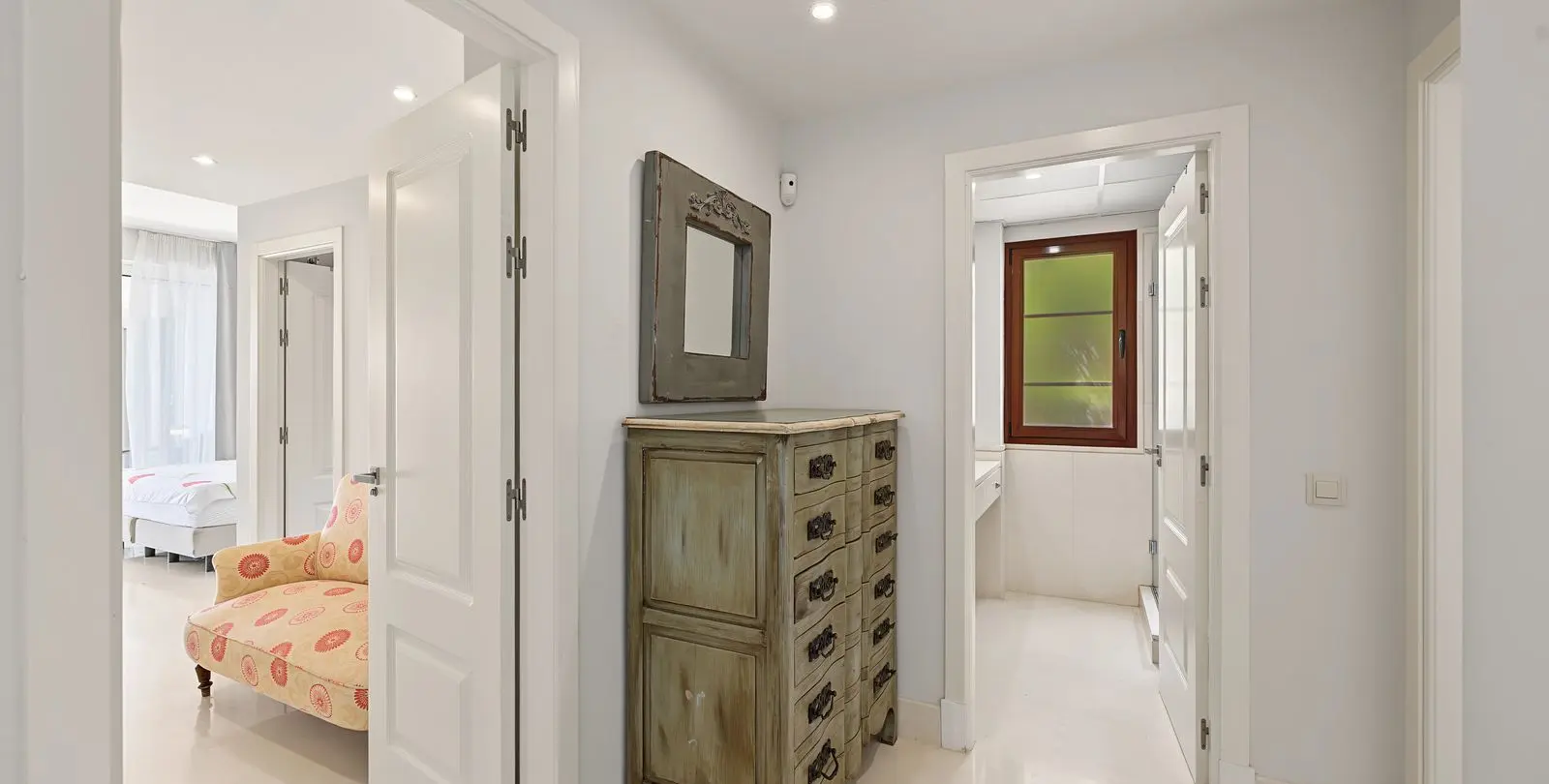 Venta de apartamento en planta baja en Benahavís 6