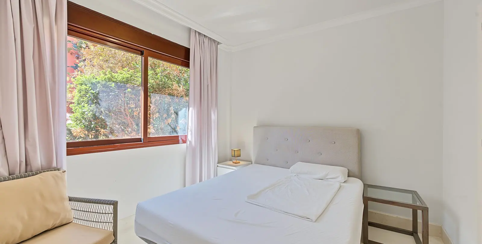 Venta de apartamento en planta baja en Benahavís 9