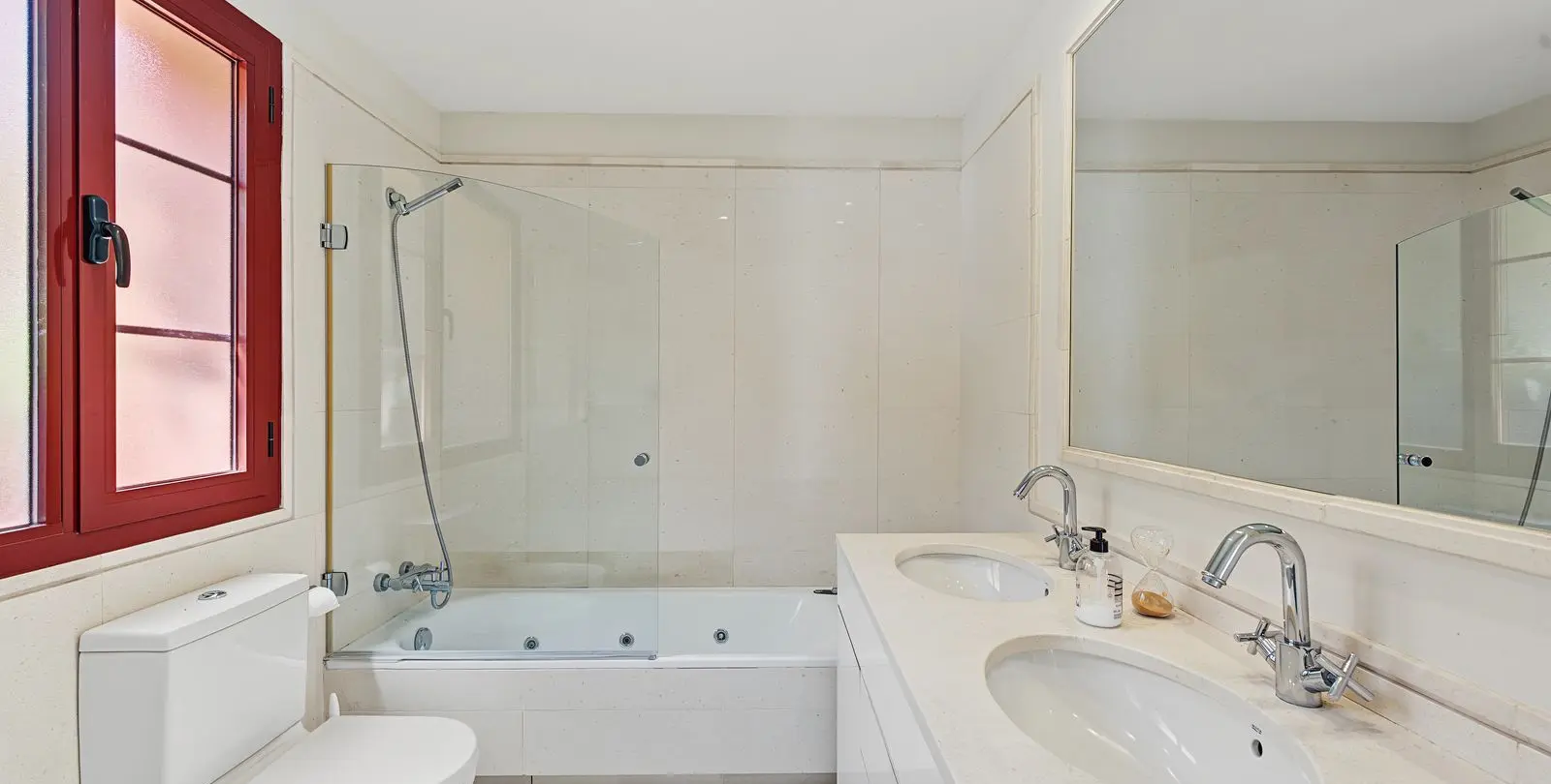 Venta de apartamento en planta baja en Benahavís 11